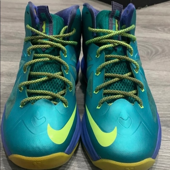 Lebron 10 GS - Picture 2 of 6